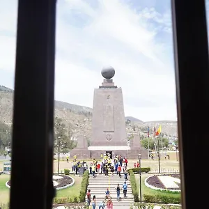 Boutique Mitad Del Mundo Hotel