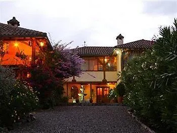 Hotel Bed And Breakfast Tumbaco Quito